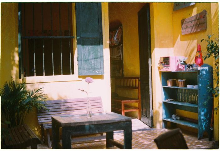 Tiệm cà phê phố - không gian thời gian ngưng đọng
