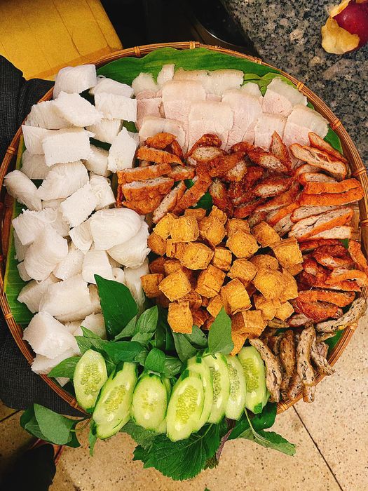 Không gian ấm cúng của Nhà Bún Đậu qua ống kính