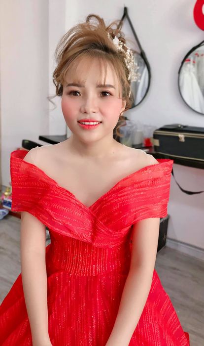 Áo Cưới Hiếu Nguyễn – Hình ảnh 3, khoảnh khắc rạng ngời với phong cách makeup hoàn hảo.