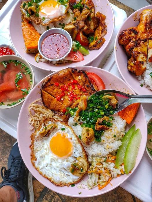 Hình ảnh đặc trưng món ngon tại Cơm Tấm 3 Ông Tướng