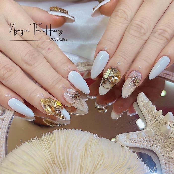Hương Nail & Mi - Kiệt Tác Trên Từng Đầu Ngón Tay