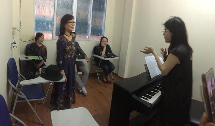 Hình ảnh học viên thực hành tại Trung Tâm Phương Linh