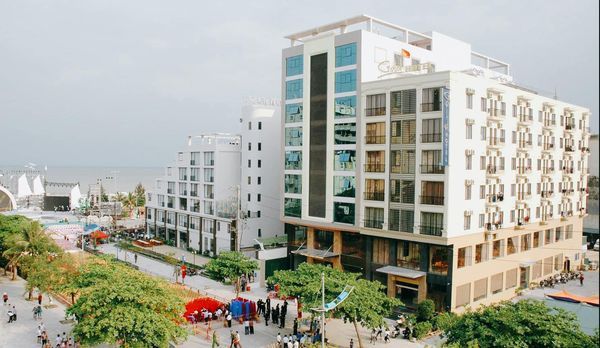 Ảnh 1: Vẻ đẹp sang trọng của Gold Hotel Sầm Sơn
