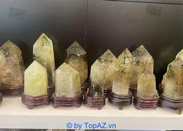 Trụ đá thạch anh Việt - Tinh hoa phong thủy đỉnh cao