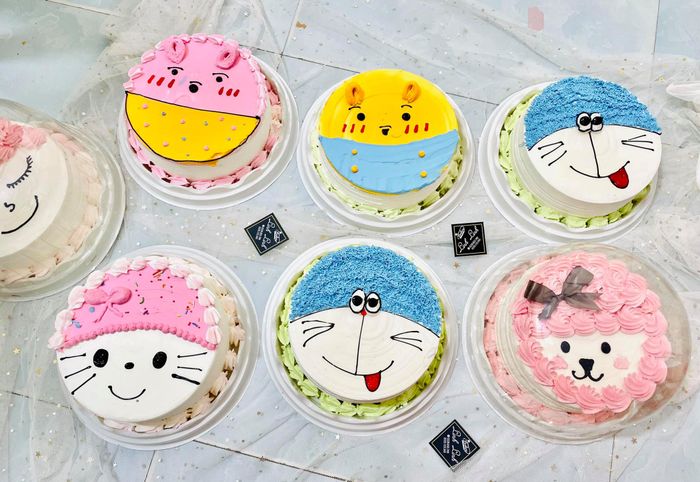 Tác phẩm nghệ thuật đầu tiên từ Linh Linh Bakery