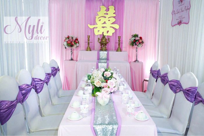 Không gian gia tiên ấm cúng được bài trí bởi MYLI DECOR