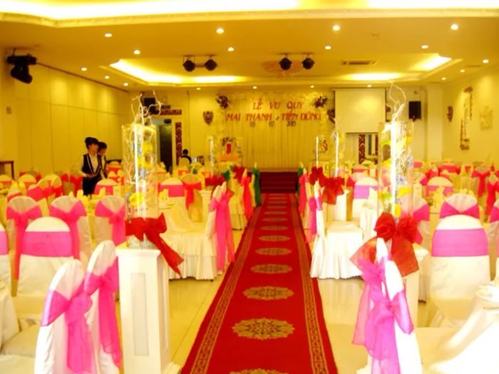 Không gian tiệc cưới sang trọng tại Emi Forever