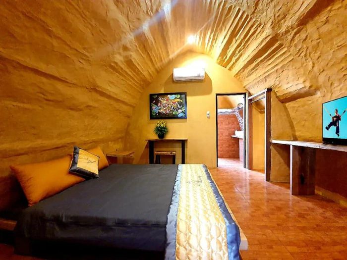 Homestay Biển Hồ ảnh 2 - Góc check-in 'sống ảo' đậm chất Tây Nguyên, nơi ánh sáng và thiên nhiên hòa quyện.
