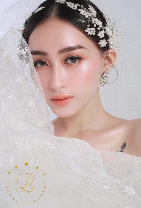 BST ảnh cô dâu - PhuongLy Makeup Academy & Bridal (Phần 1)