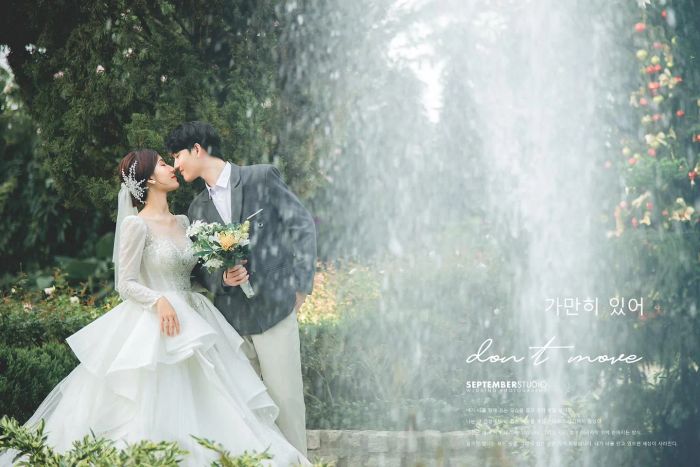 September Studio - Nụ cười hạnh phúc ngời sáng