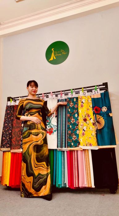 Hình ảnh các mẫu vải áo dài mới nhất tại Dương Ngọc