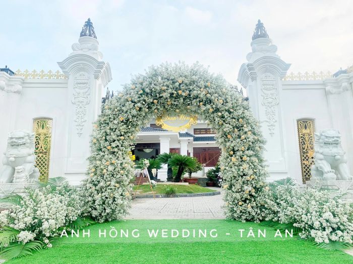 Không gian tiệc cưới lộng lẫy từ Ánh Hồng Wedding