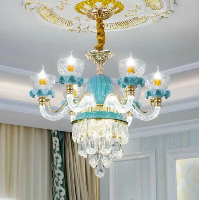 Không gian trưng bày đèn trang trí ấn tượng tại Quý Phát