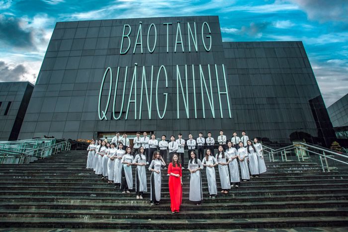 Khoảnh khắc thanh xuân đẹp ngây ngất qua ống kính Kim Cương Đỏ Studio - Ảnh 3