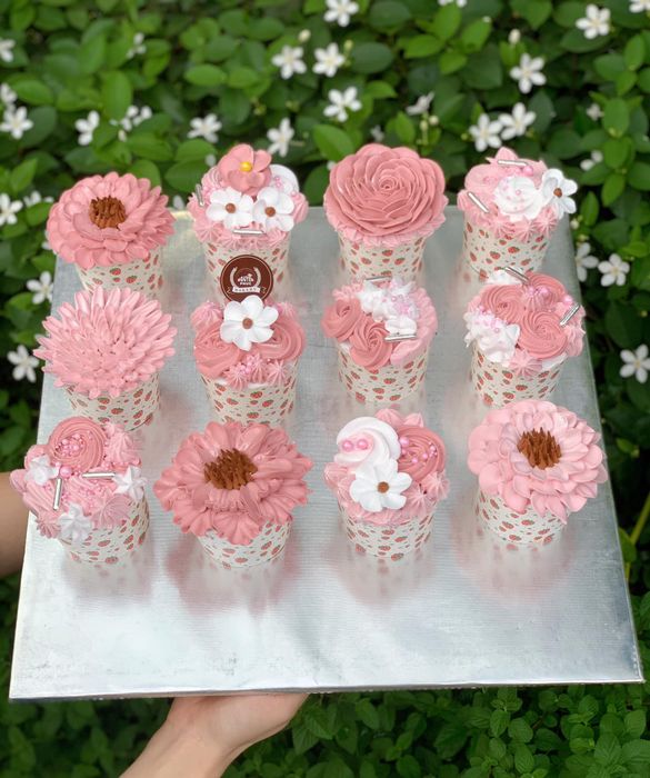 Nguyên Phúc Bakery ảnh 2 - Góc nhìn nghệ thuật về thế giới bánh ngọt đầy màu sắc và sáng tạo.