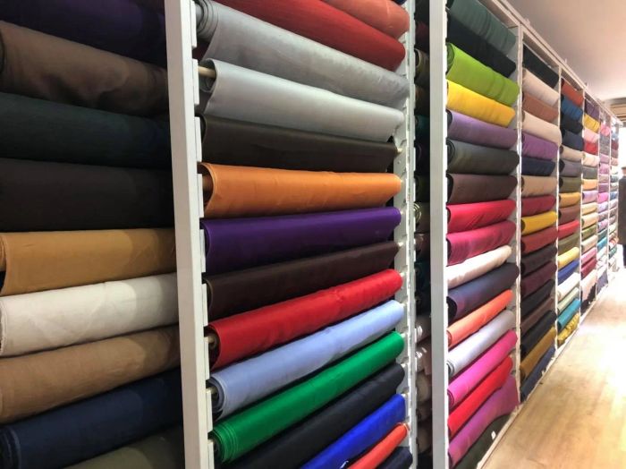 Lụa Tơ Tằm Toàn Thịnh ảnh 1 - Hình ảnh sống động minh họa vẻ đẹp tinh tế của chất liệu lụa cao cấp