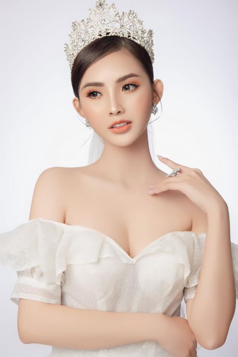 Louis Makeup Academy - Khoảnh khắc rạng rỡ