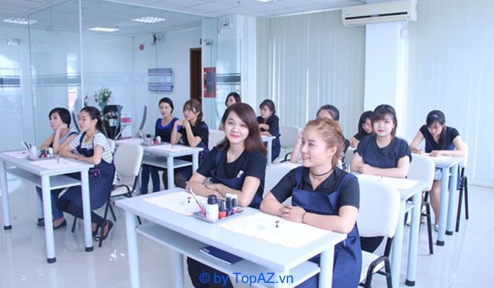 học nghề nail chuẩn quốc tế tại TP.HCM