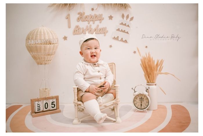 Dino Studio Hà Đông - Nơi những bức ảnh đầu đời của bé trở thành tác phẩm nghệ thuật đầy cảm xúc, được thực hiện bởi đội ngũ nhiếp ảnh gia tâm huyết.