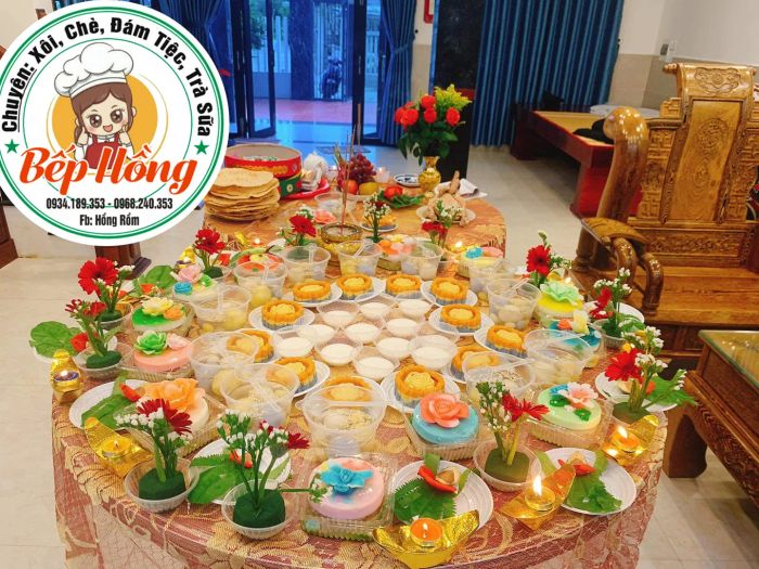 Hình ảnh mâm cúng đầy tháng trang trọng từ Bếp Hồng