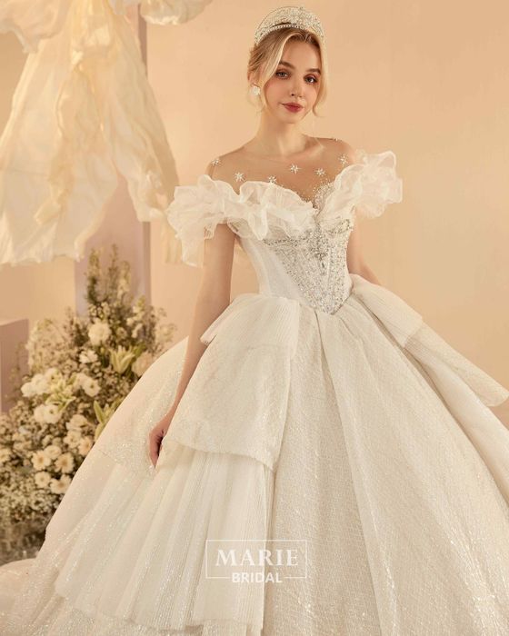 BST váy cưới tinh tế tại Marie Bridal