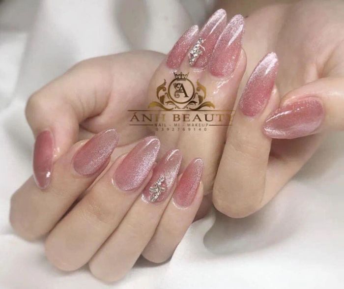 BST nail ấn tượng tại Ánh Beauty