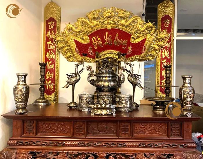 Xưởng chế tác đồ đồng thủ công tại Đồ đồng Việt