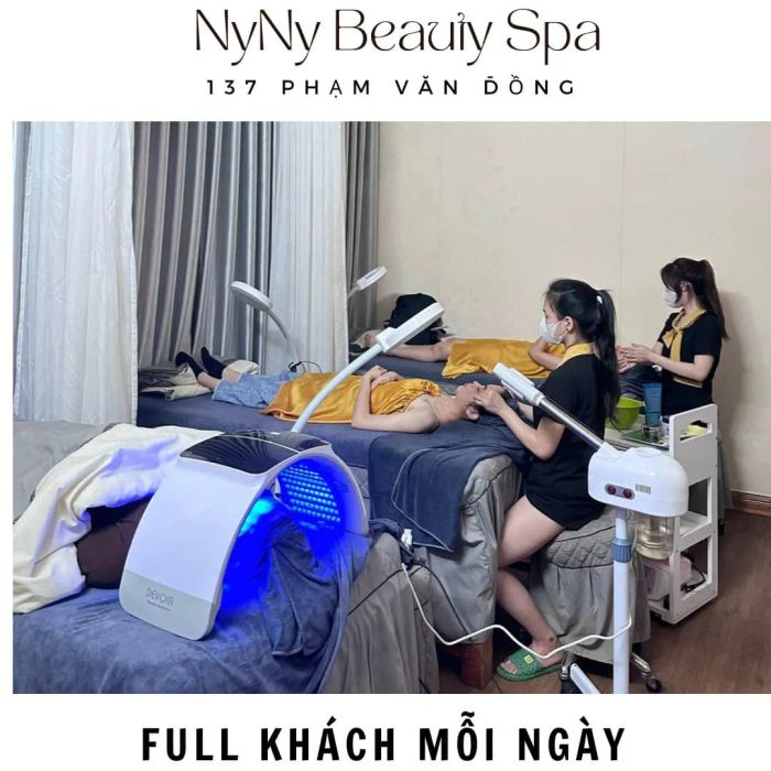 Hình ảnh quy trình trị mụn chuyên nghiệp tại NyNy Beauty Spa
