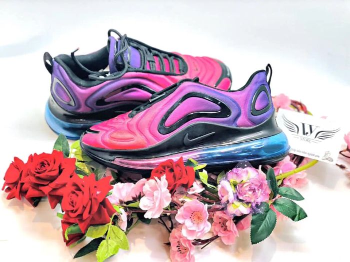 Không gian trưng bày ấn tượng tại IVy Sneaker