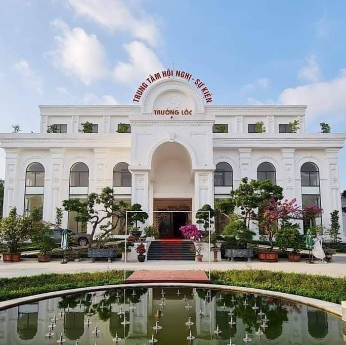 Sảnh tiệc đa năng hiện đại tại Trường Lộc - Ảnh 2
