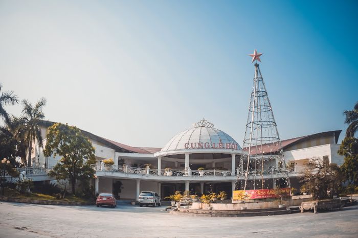 Không gian tiệc cưới đẳng cấp hoàng gia tại Cung Lễ Hội - Ảnh 2