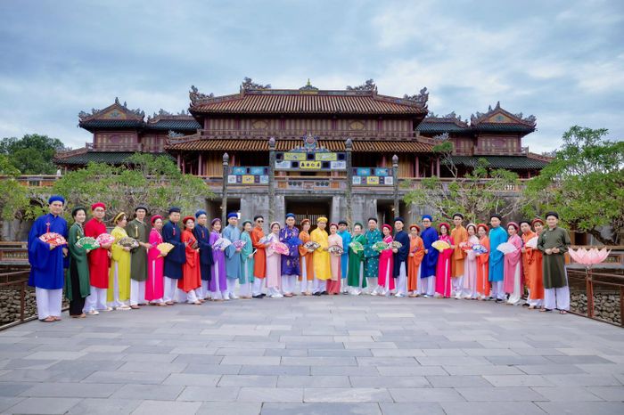 Áo Dài Hồng Trinh ảnh 2