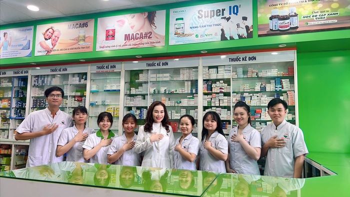 Không gian hiện đại tại Nhà thuốc Việt