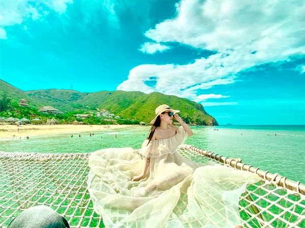 Check-in sống ảo tại Kỳ Co Quy Nhơn Resort - góc ảnh bãi biển