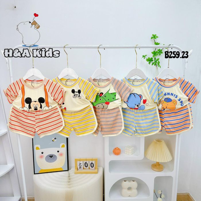 Bộ sưu tập sản phẩm đa dạng tại Mẹ & Bé