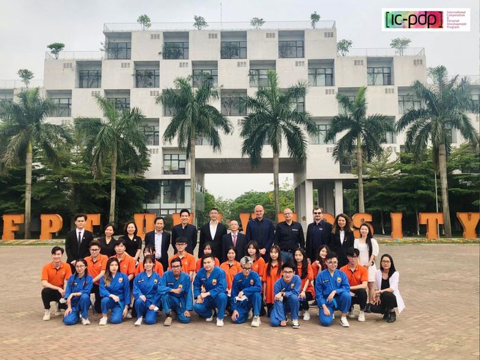 Thư viện công nghệ cao tại Đại học FPT