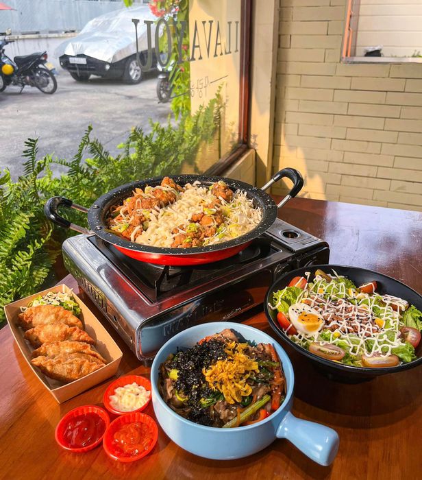 Góc ảnh đầy nghệ thuật tại Lava Food - Nơi mỗi món ăn là một tác phẩm