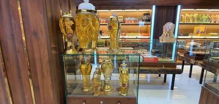 Không gian trưng bày sang trọng tại Onplaza Việt Pháp