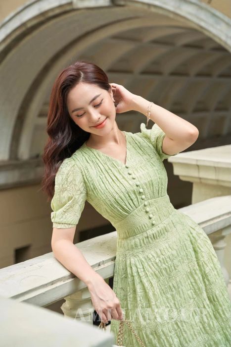 Đầm họa tiết nổi bật - ảnh 2