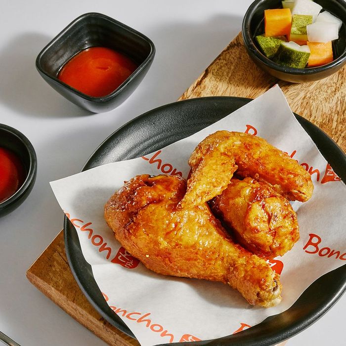 Không gian hiện đại tại Bonchon Vietnam