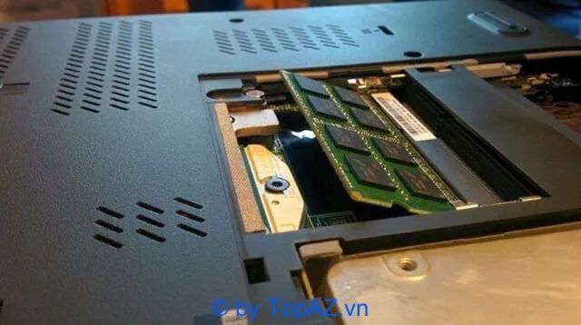 Cảnh giác với tình trạng tráo đổi linh kiện laptop
