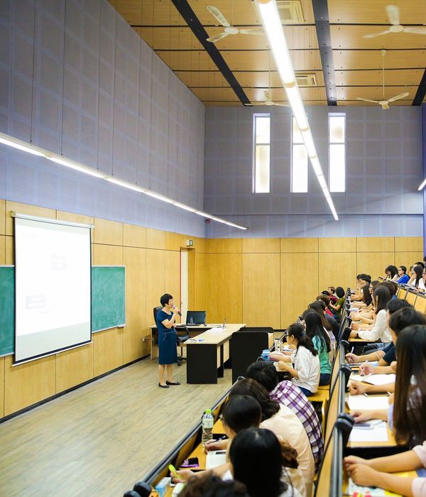 Khu giảng đường hiện đại tại Đại học Thăng Long