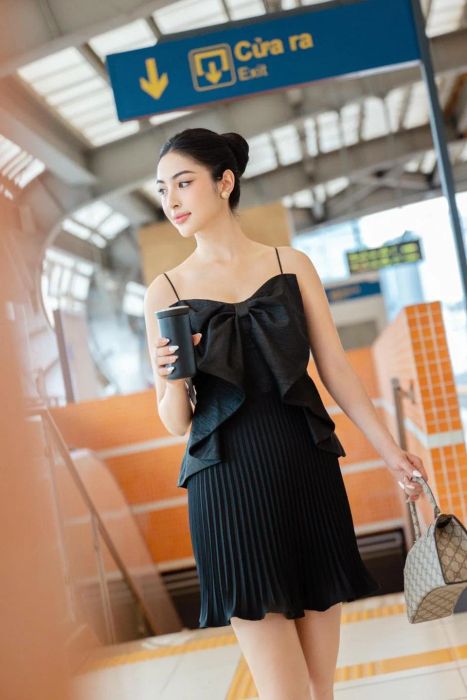 Đầm hai dây quyến rũ - ảnh 2