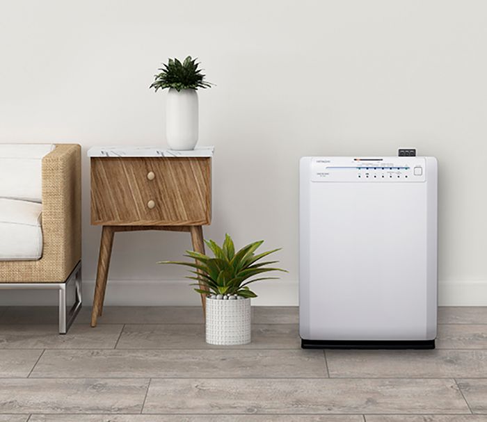 Hình ảnh thực tế máy lọc không khí Hitachi trong không gian sống