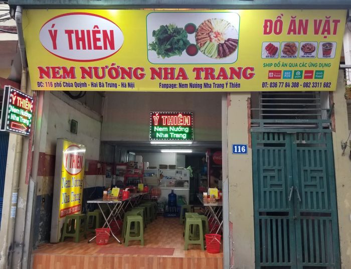 Góc ảnh cận cảnh Nem nướng Ý Thiên – Mỗi lát nem là một dư vị khó quên