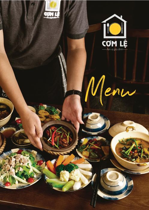 Không gian ấm cúng và món ngon đặc trưng tại Cơm Lệ - Ảnh 1
