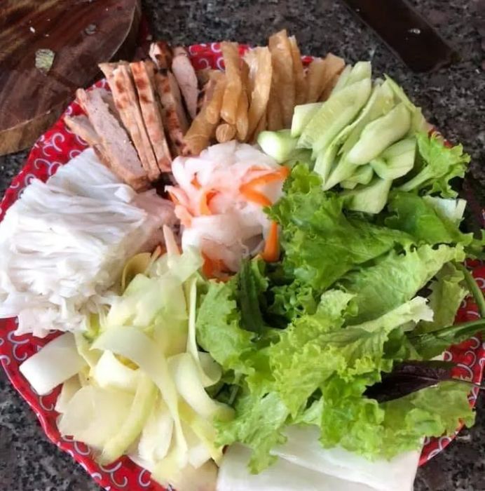 Nem Nướng Hải Anh ảnh 1 – Hình ảnh đậm đà của một quán ăn chân chất vùng ven