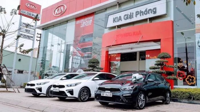Hình ảnh đầu tiên về showroom sang trọng tại KIA Giải Phóng