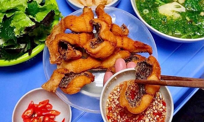 Ảnh 3 - Tô bún cá vàng ươm hấp dẫn cùng không gian ấm cúng