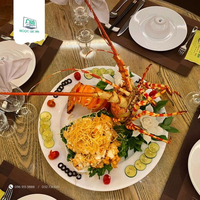 Góc ảnh sang trọng tại Ngọc Lục Bảo Restaurant